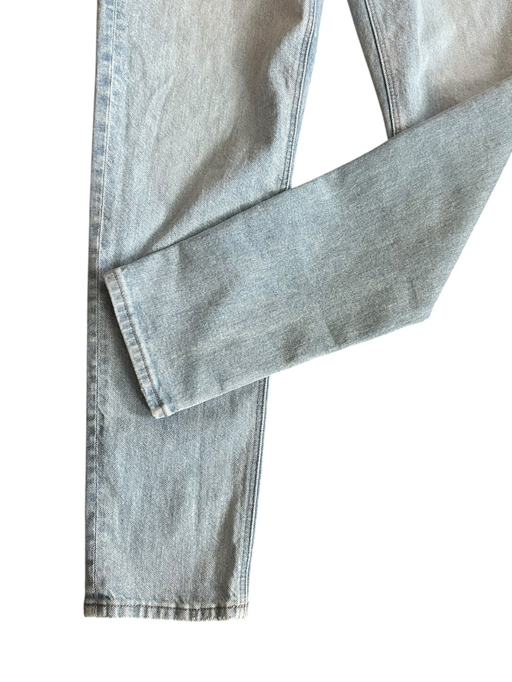 American Eagle Strigid light wash Mom Jeans size 2 regular - Picture 2 of 7